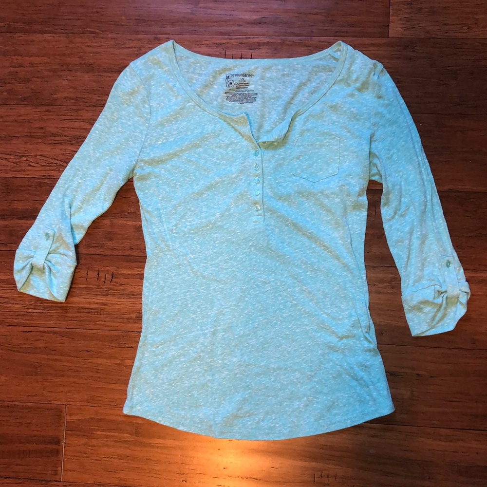 Women’s No Boundaries size large quarter length sleeve top